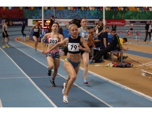 Gaziemir’in Süper Atletlerinden Çifte Şampiyonluk