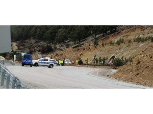 Sertavul Geçidi Heyelan Nedeniyle Ulaşıma Kapandı