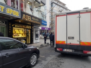 Bahçelievler’de Kuyumcu Bıçaklandı