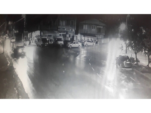 Otomobil Sürücüsü Bisikletli Genç Kıza Çarptı: 1 Yaralı