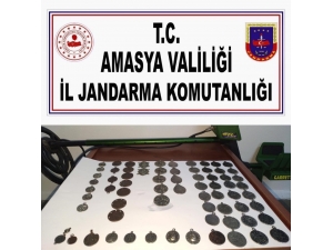 Merzifon’da 69 Adet Tarihi Metal Obje Ele Geçirildi