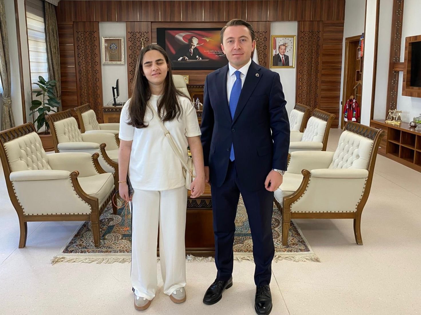 gorme-engelli-beyza-muzik-yetenegiyle-itu-yu-kazandi