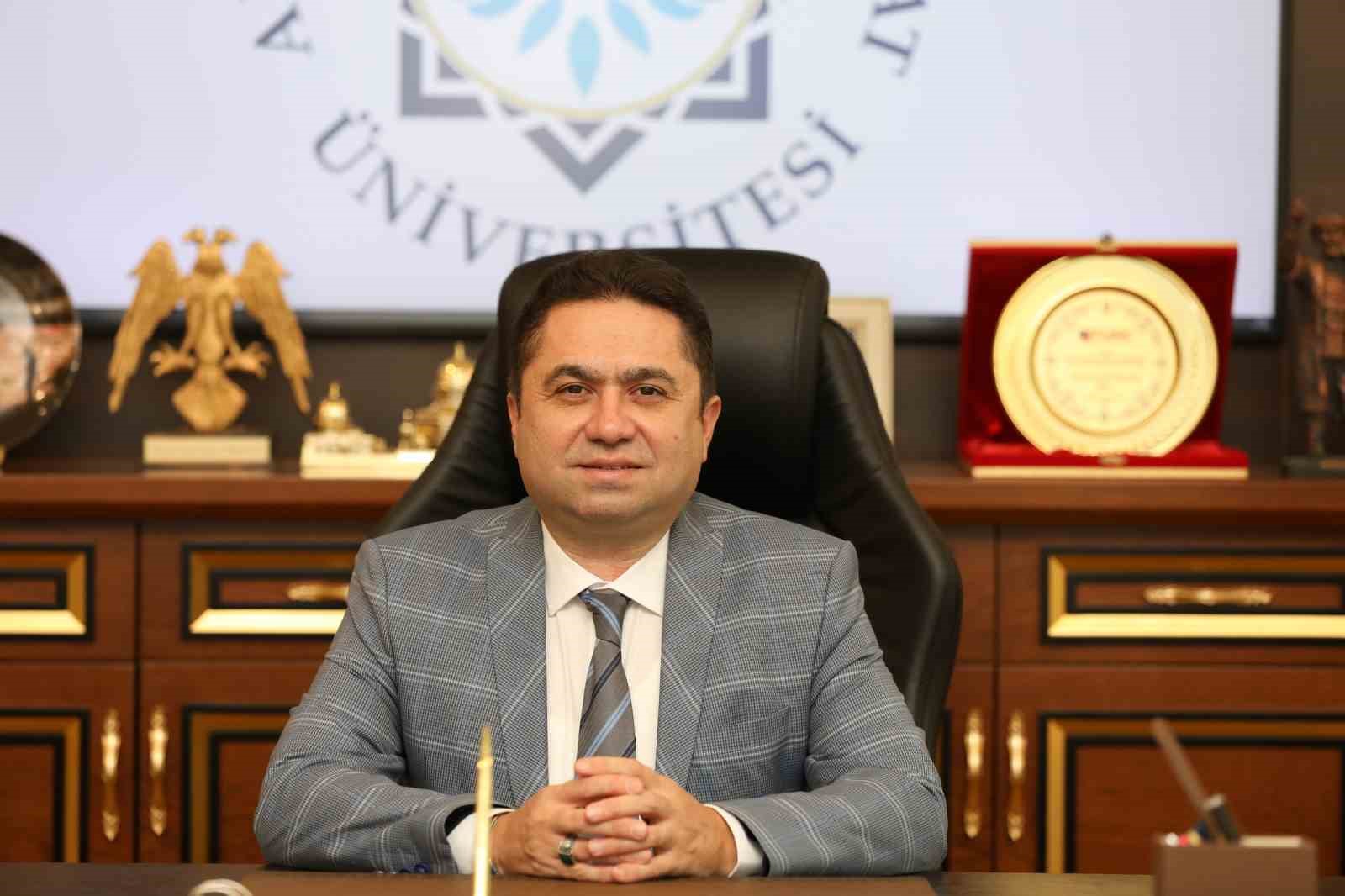 alku-rektoru-prof-dr-turkdogan-bu-yil-alanya-ve-gazipasa-da-10-bin-284-aday-yks-heyecanini-yasayacak