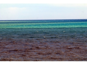 Fırtına, Antalya Körfezi’ni 3 Ayrı Renge Bürüdü