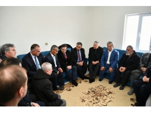 Bakan Yardımcısı Aksu’dan Şehidin Baba Evine Ziyaret