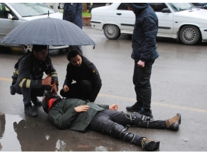 Kazaya Karışan Kadın Sürücü Hüngür Hüngür Ağladı