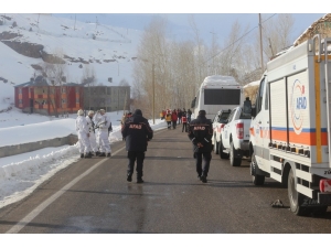 Çığ Bölgesinde Arama Çalışmalarına Ara Verildi