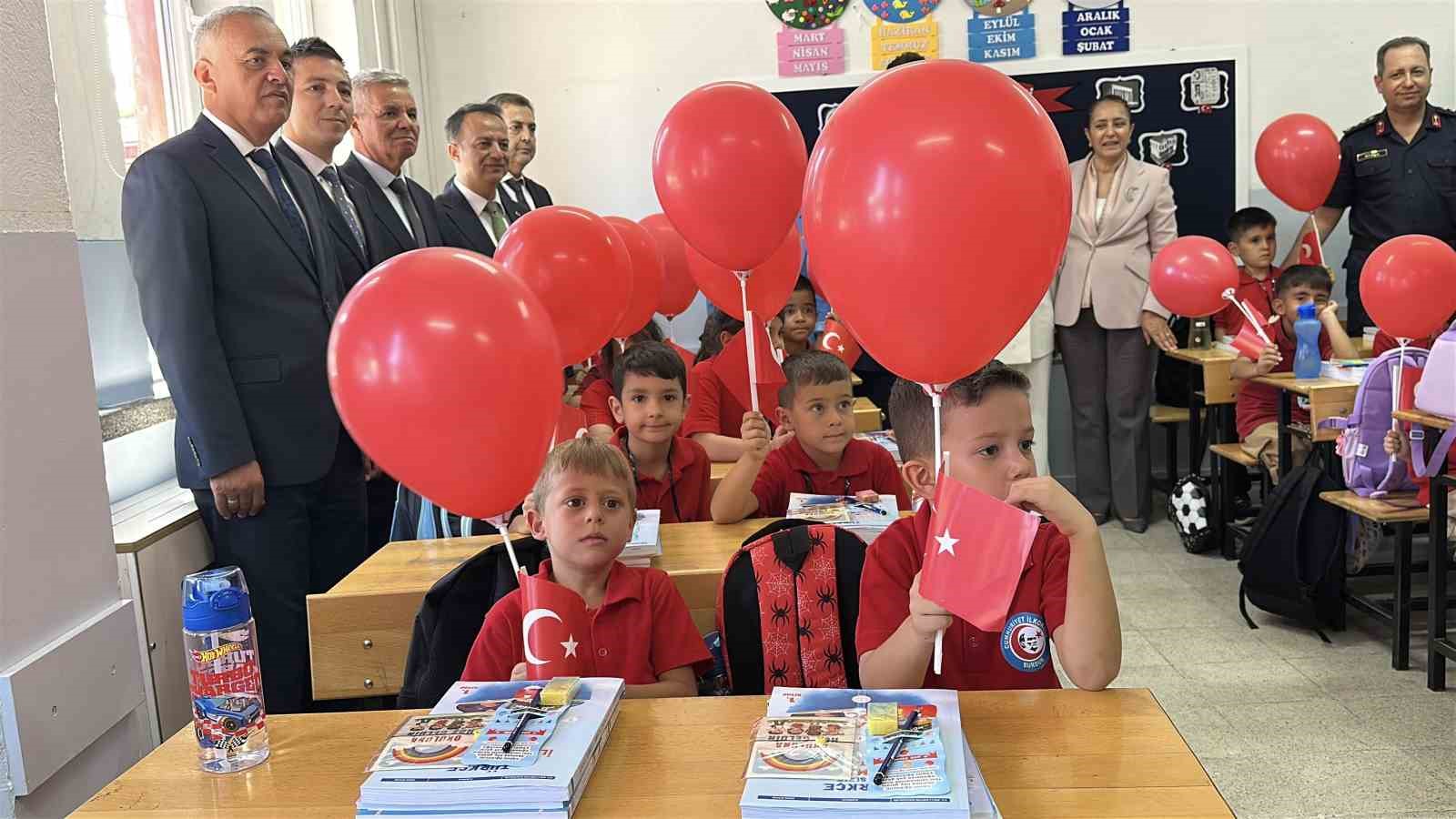 burdur-da-yeni-egitim-ogretim-yili-basladi-41-bin-943-ogrenci-ders-basi-yapti