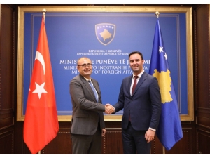 Büyükelçi Sakar, Kosova’nın Yeni Dışişleri Bakanı’nı Ziyaret Etti