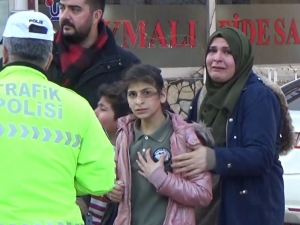 Yangında Çocuklarını Evde Sanan Annenin Feryadı Yürekleri Dağladı