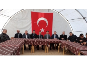 Aksaray Valisi Ve Protokolü Şehidin Ailesini Yalnız Bırakmadı