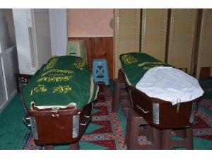 İzmir’de Hamile Anne Ve Oğlunun Ölümüyle İlgili 3 Şüpheli Tutuklandı