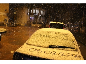 Yoğun Kar Yağışında Kavacık Rampası Kısa Süreliğine Kapandı