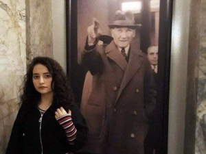 Baba, Lise Öğrencisi Kızını Öldürdü