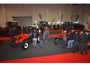 Erkunt Traktör Egeli Çiftçilerin İlgisini Gördü