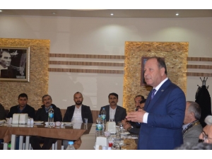 Başkan Oprukçu Muhtarlarla Bir Araya Geldi