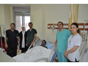 Kırşehir’de, 4 Yıldır Böbrek Taşı Sancısı Çeken Vatandaşa Kapalı Ameliyat Yapıldı