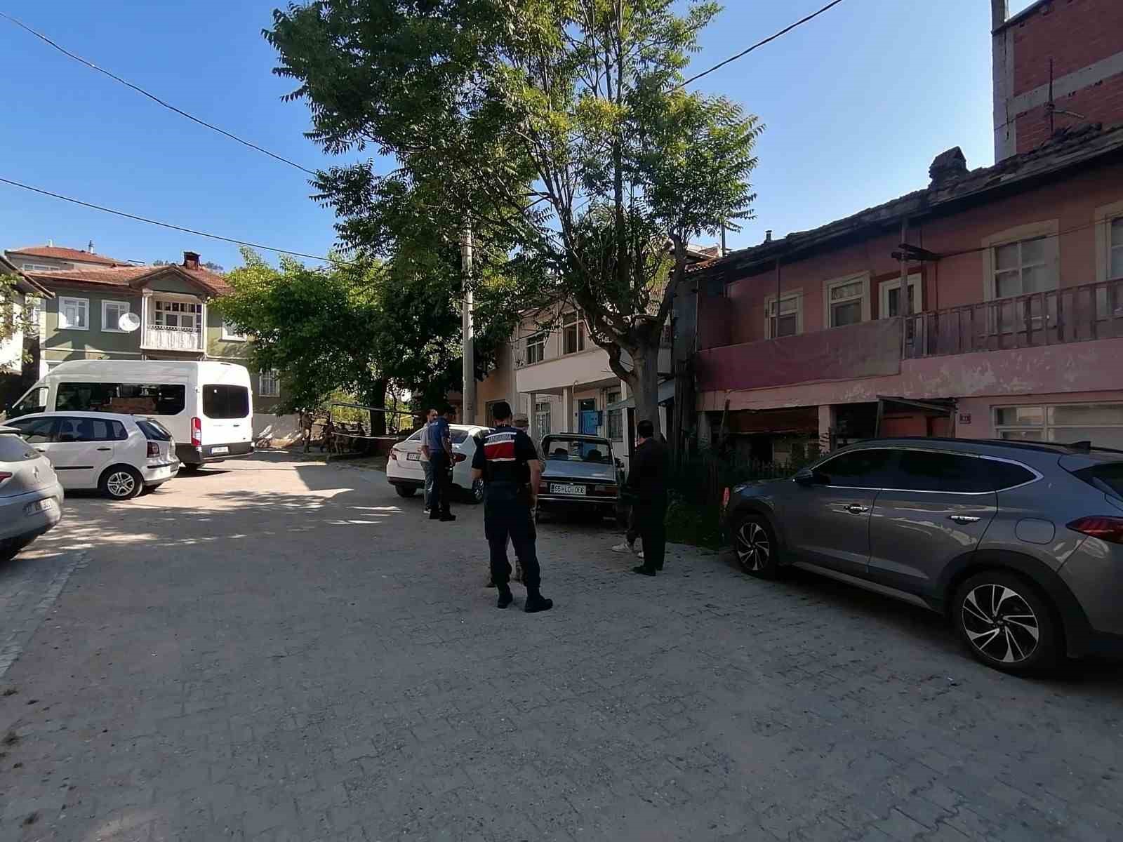 kastamonu-da-uyusturucu-operasyonu-2-gozalti