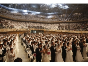 Güney Kore’de Korona Virüsü Korkusu İçerisinde 6 Bin Çiftlik Toplu Düğün