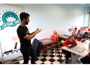 Büyükşehir, Kocaeli’de Satrancı Sevdiren Adres Oldu