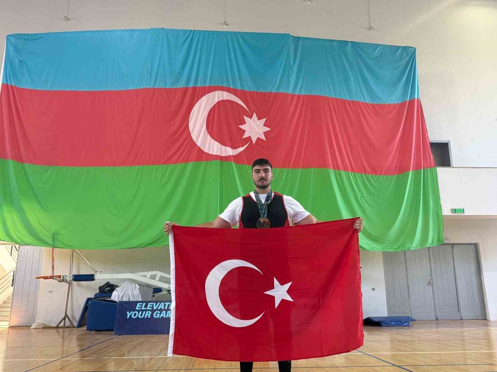 izmirli-genc-sporcu-iki-dalda-dunya-sampiyonu