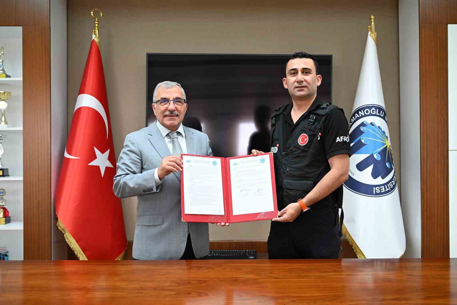 kmu-ile-afad-arasinda-is-birligi-protokolu-imzalandi