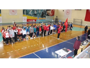 Gençler Badminton Grup Müsabakaları Manisa’da Başladı