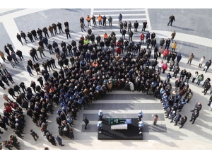 Mesai Arkadaşları Şeref Özer’i Son Yolculuğuna Uğurladı