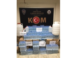 İzmir’de Sahte İçki İmalathanesine Baskın