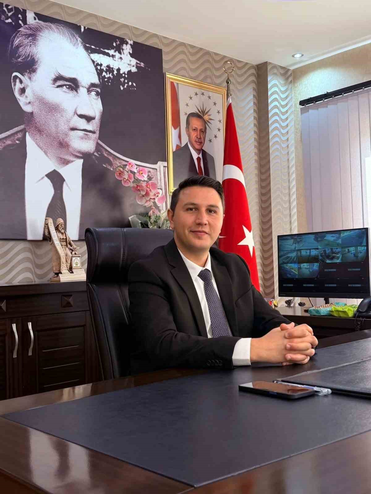 buharkent-kaymakami-haydaroglu-gorevine-basladi