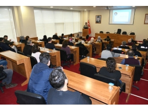 Belediye Personeline “Kamuda Etik İlkeler” Semineri Verildi