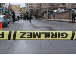 Diyarbakır’da İki Grup Arasında Silahlı Çatışma: 4 Yaralı
