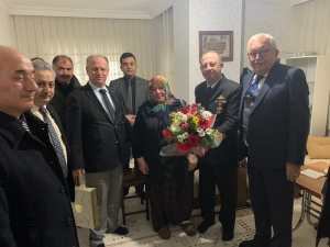 Kaymakam Çorumluoğlu Şehit Ailelerini Ziyaret Etti