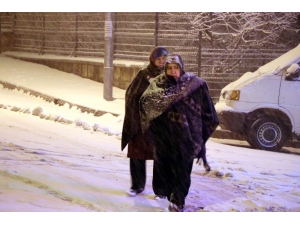 Nevşehir’de Kar Yağışı Etkili Oluyor