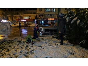 Beklenen Kar Bursa’ya Yağdı
