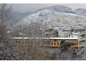 Bursalılar Güne Karla Uyandı