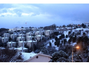İstanbul Sabaha Karla Uyandı