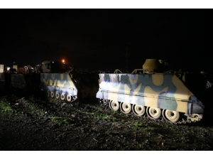 Tsk’ya Ait 300 Askeri Araç, İdlib’e Girdi