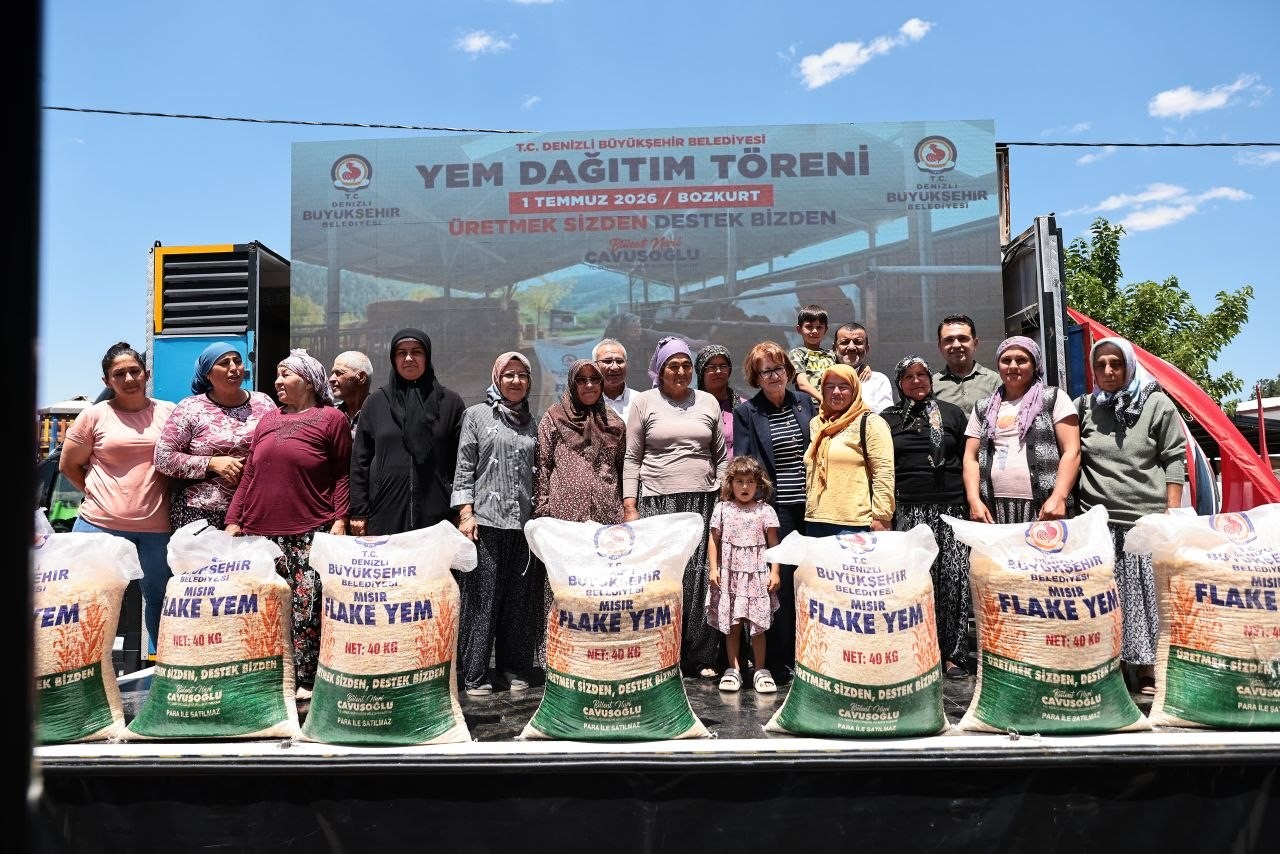 denizli-de-19-ilcede-32-bin-cuval-yem-yetistiriciyle-bulustu