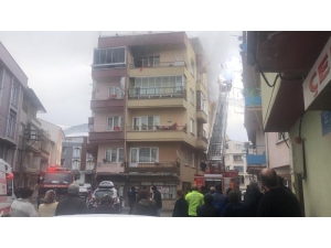 Bursa’da Ev Yangını Korkuttu
