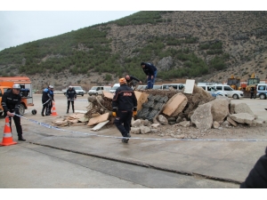 Deprem Tatbikatı Gerçeği Aratmadı