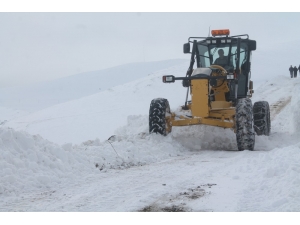 Bayburt’ta Tüm Köy Yolları Ulaşıma Kapandı