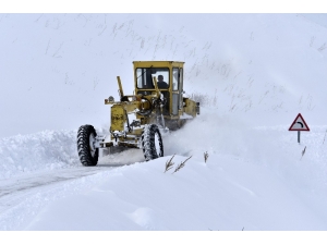 Erzincan’da 280 Köy Yolu Ulaşıma Kapandı