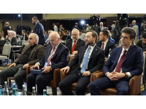 İletişim Başkanı Altun: “Suriye’de Ok Yaydan Çıkmıştır”