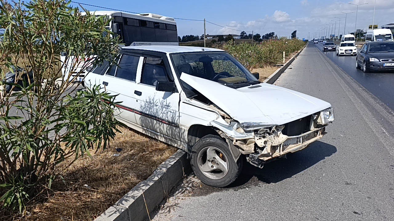 manavgat-ta-kaza-yapan-arac-refujde-asili-kaldi
