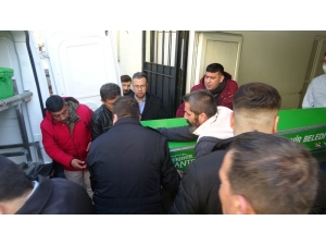 Doğumdan Sonra Ölen Kadın İçin İhmal İddiası