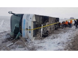 Kayseri’de Otobüs Şarampole Devrildi: 43 Yaralı