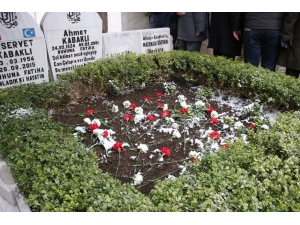 Ahmet Kabaklı Mezarı Başında Anıldı