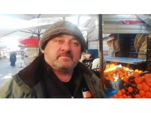 Pazarcı Esnaf Ürünlerini Dondan Korumak İçin Soba Kullanıyor