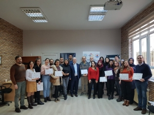 "Özel Yetenekli Çocuklar Felsefeyle Tanışıyor: Eğitici Eğitimi" Tamamlandı